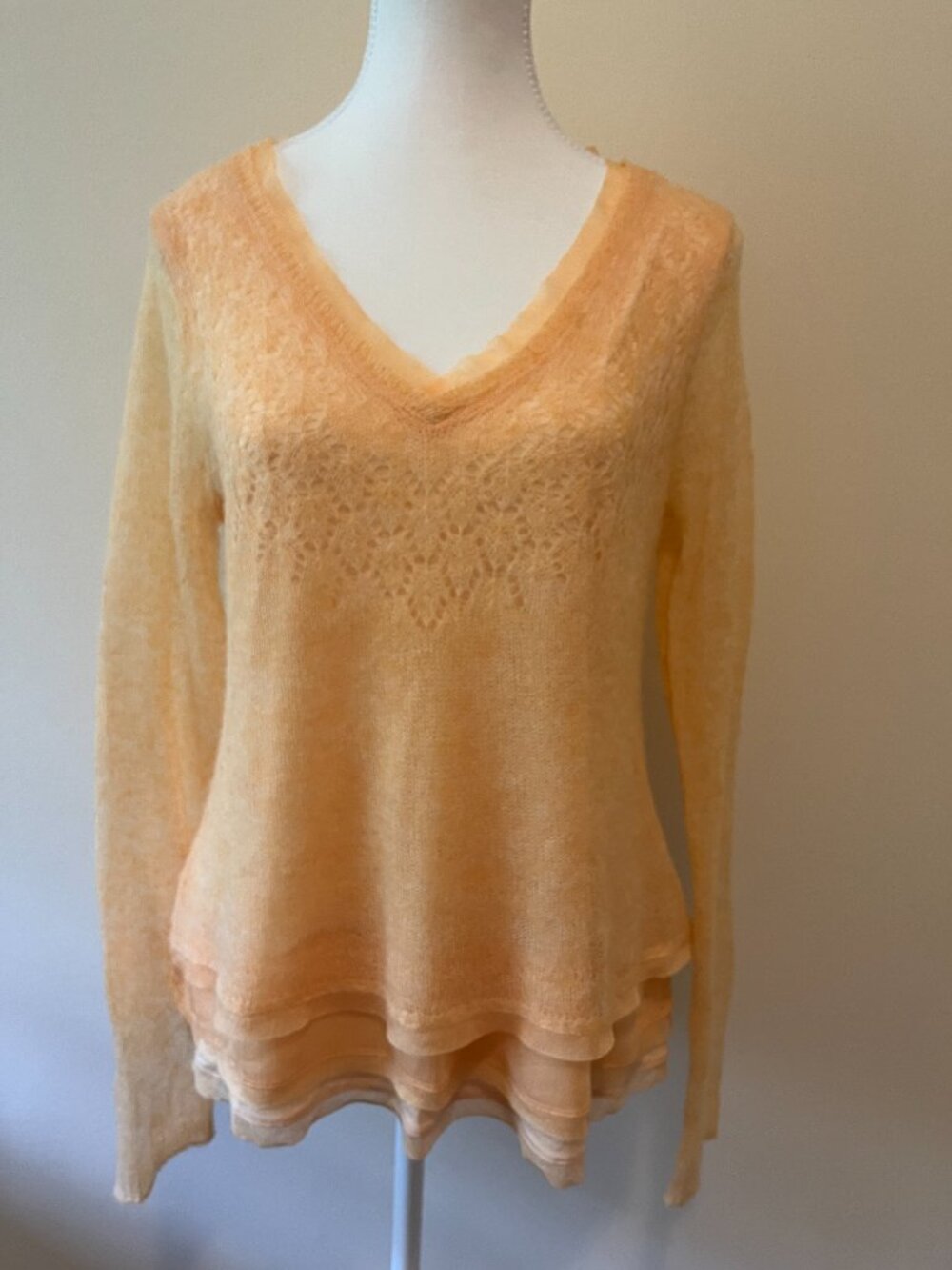 KNITTED & KNOTTED ANTHROPOLOGIE Alpaca Wool Blend Sweater - M - Orange Peach